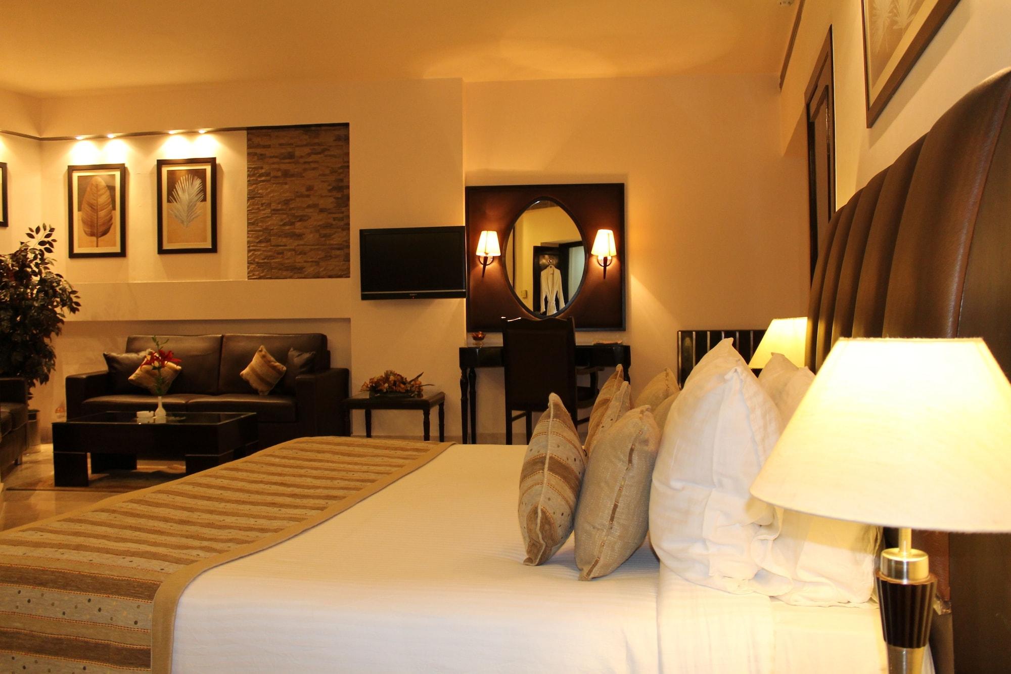 Hotel Shanti Palace Mahipalpur New Delhi Extérieur photo