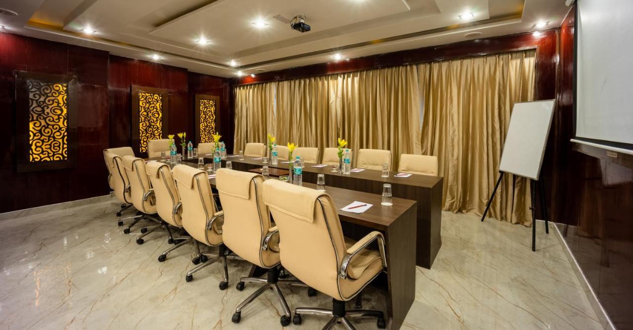 Hotel Shanti Palace Mahipalpur New Delhi Extérieur photo