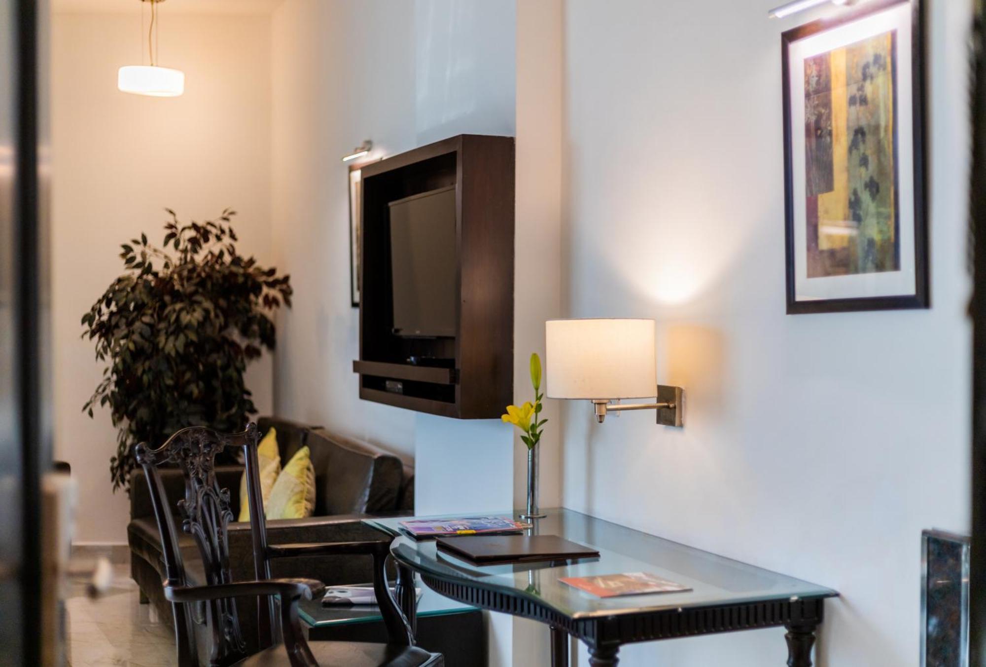 Hotel Shanti Palace Mahipalpur New Delhi Extérieur photo