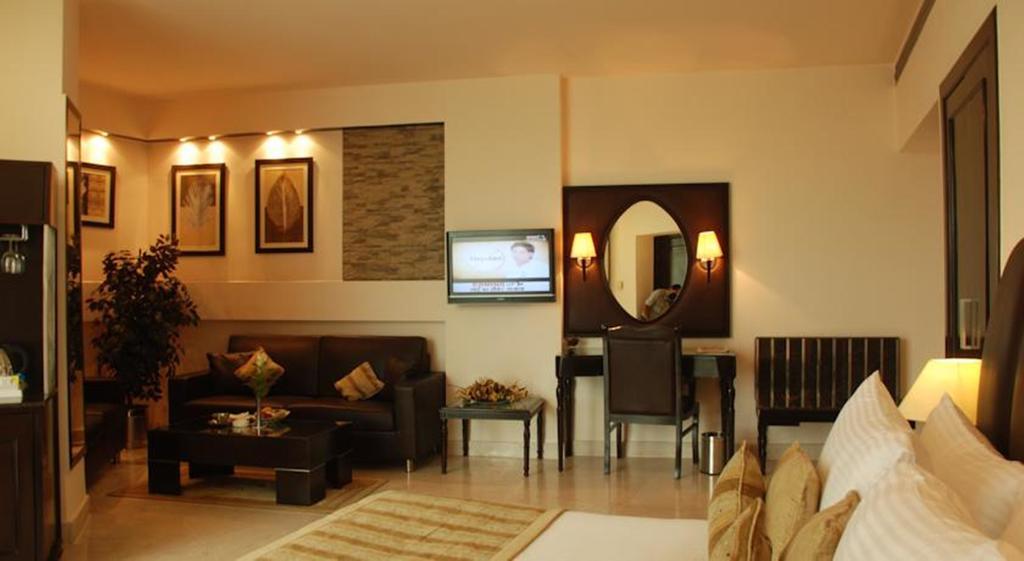 Hotel Shanti Palace Mahipalpur New Delhi Extérieur photo